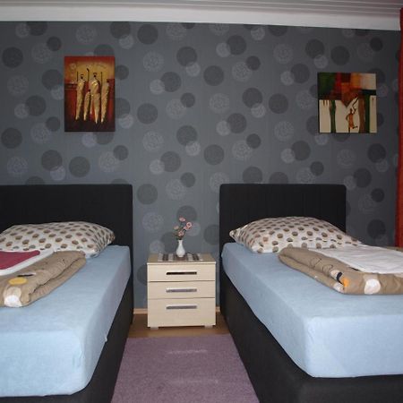 Ferienwohnungen-Monteurzimmer Lemberg Hagen  Luaran gambar